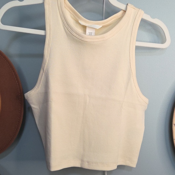 H&M Crop Tank - Picture 2 of 5